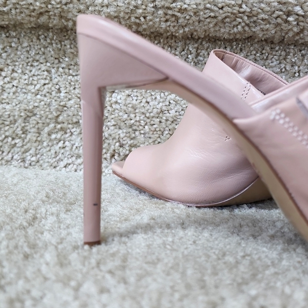 Mule high heel shoes